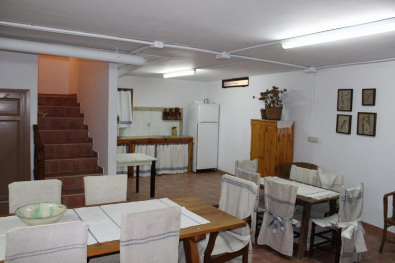 Casa Rural Puerta De La Iglesia Elche de la Sierra Extérieur photo