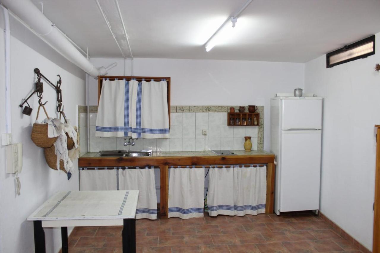 Casa Rural Puerta De La Iglesia Elche de la Sierra Extérieur photo